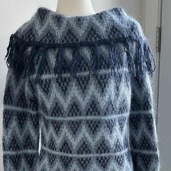 Vintage Deane & White Blue Ombré Chevron Mohair-Blend Sweater w/ Fringe – US M - Picture 3 of 12